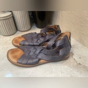 Born Women's Iwa Woven Leather Flats Dark Gray Granite